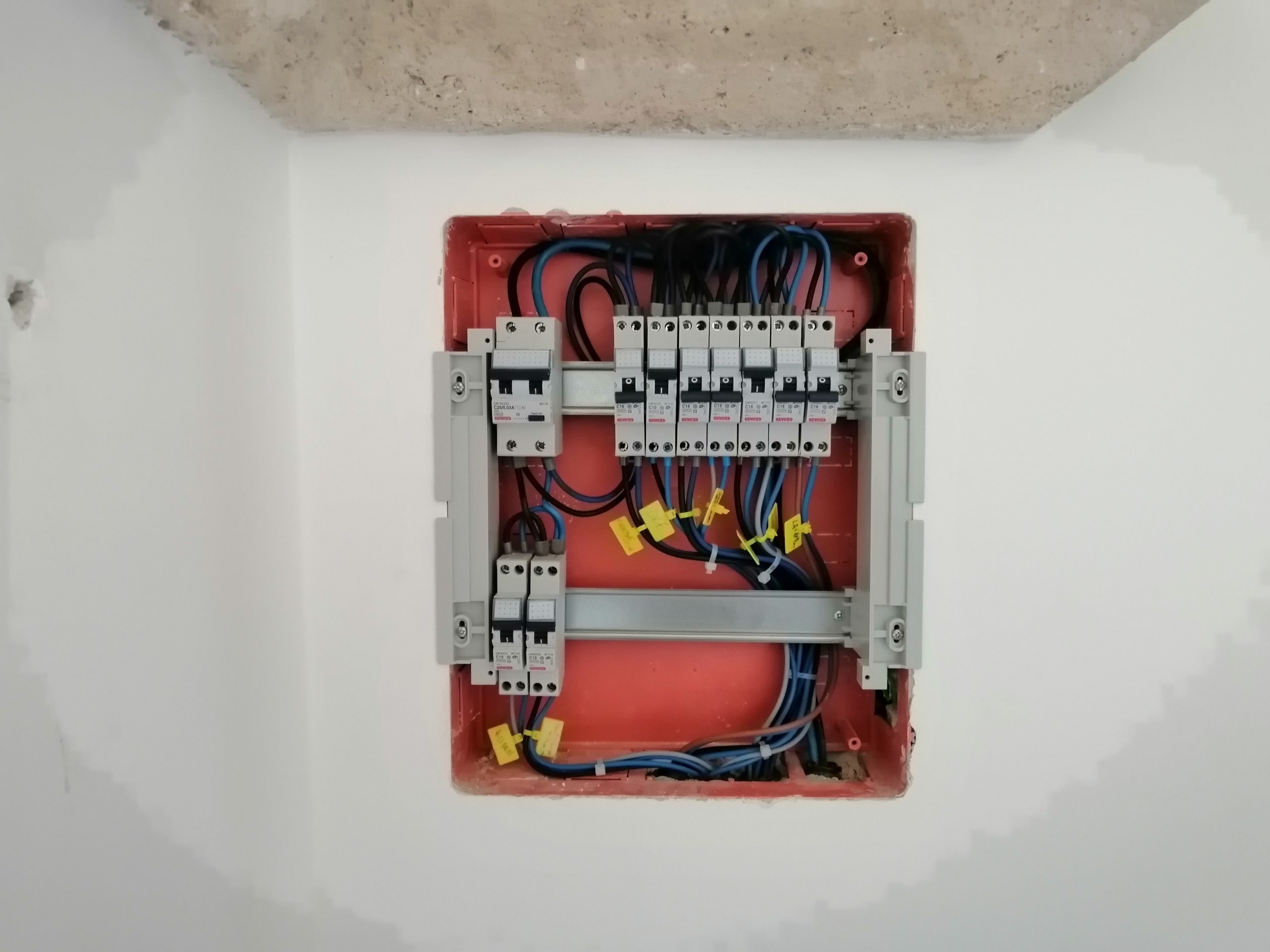Cablaggio e componenti di controllo